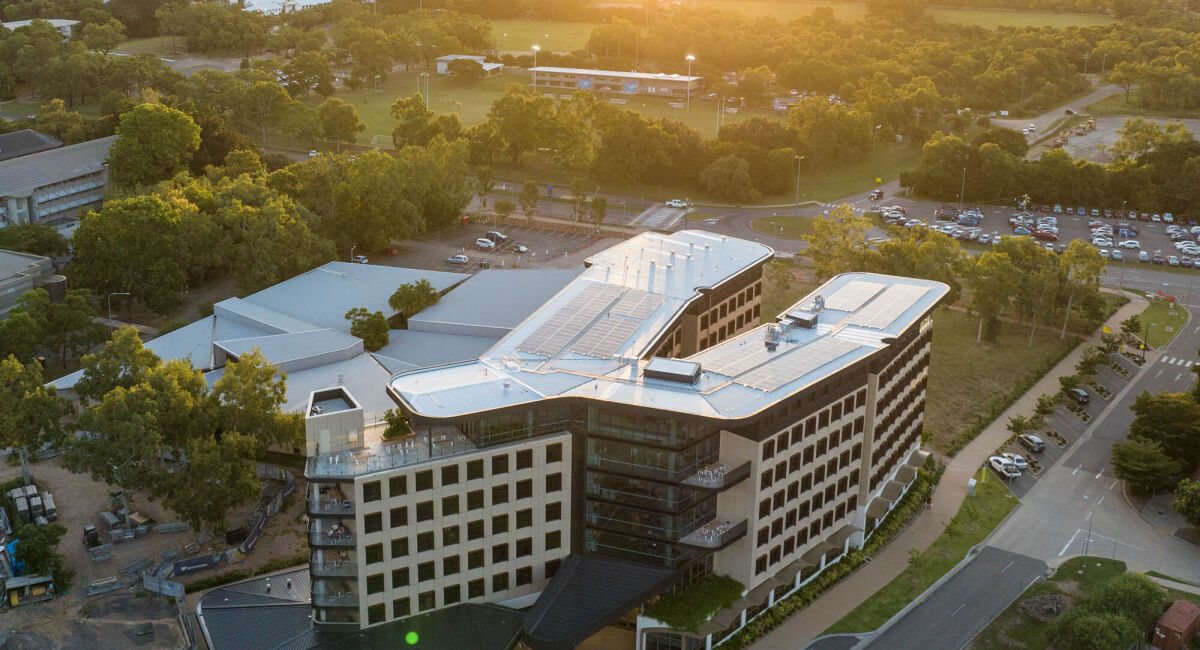 JCU Student Accommodation / Hutchies